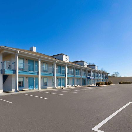 Baymont By Wyndham Selma Hotel Exterior foto