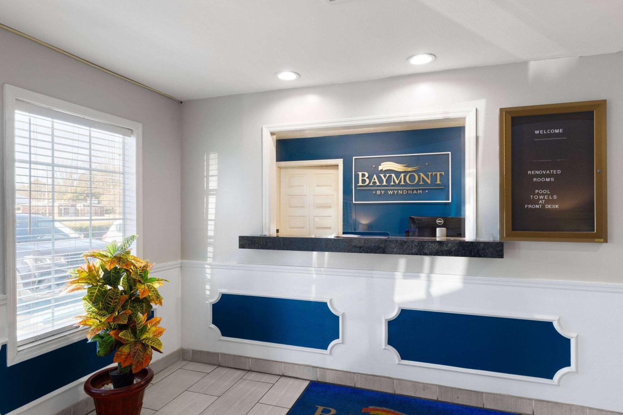 Baymont By Wyndham Selma Hotel Exterior foto