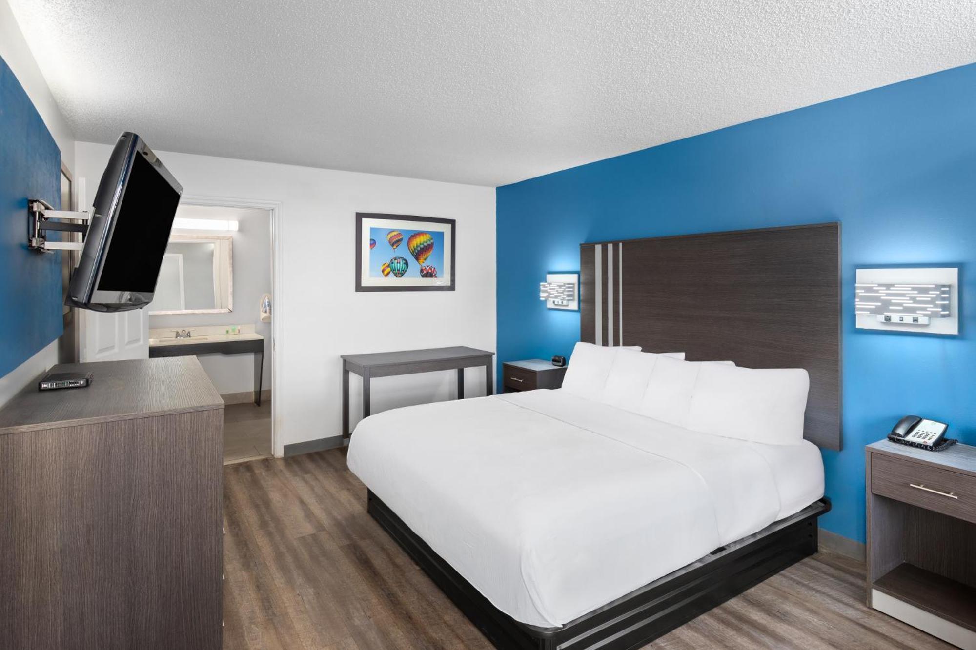 Baymont By Wyndham Selma Hotel Exterior foto
