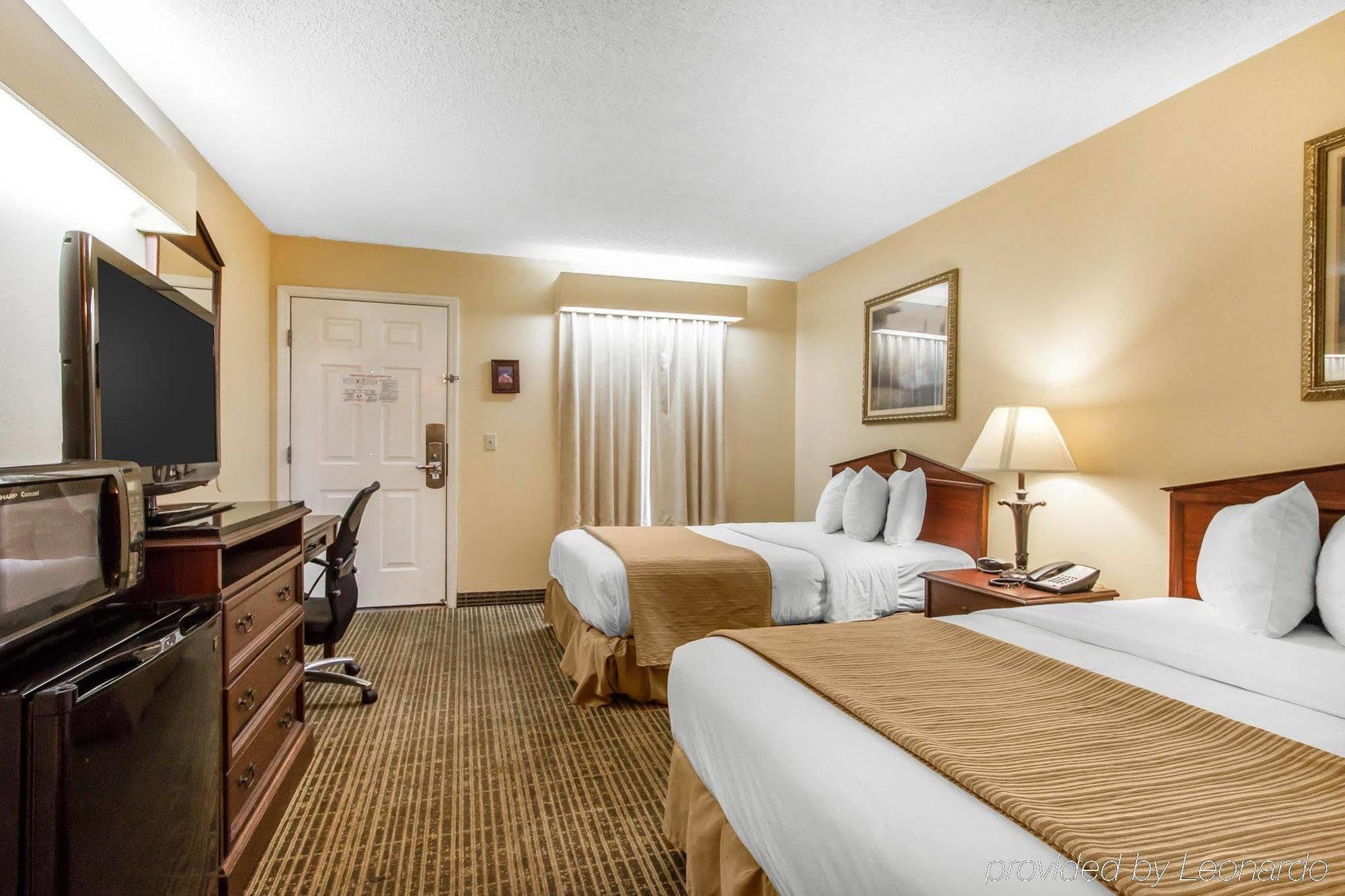 Baymont By Wyndham Selma Hotel Exterior foto