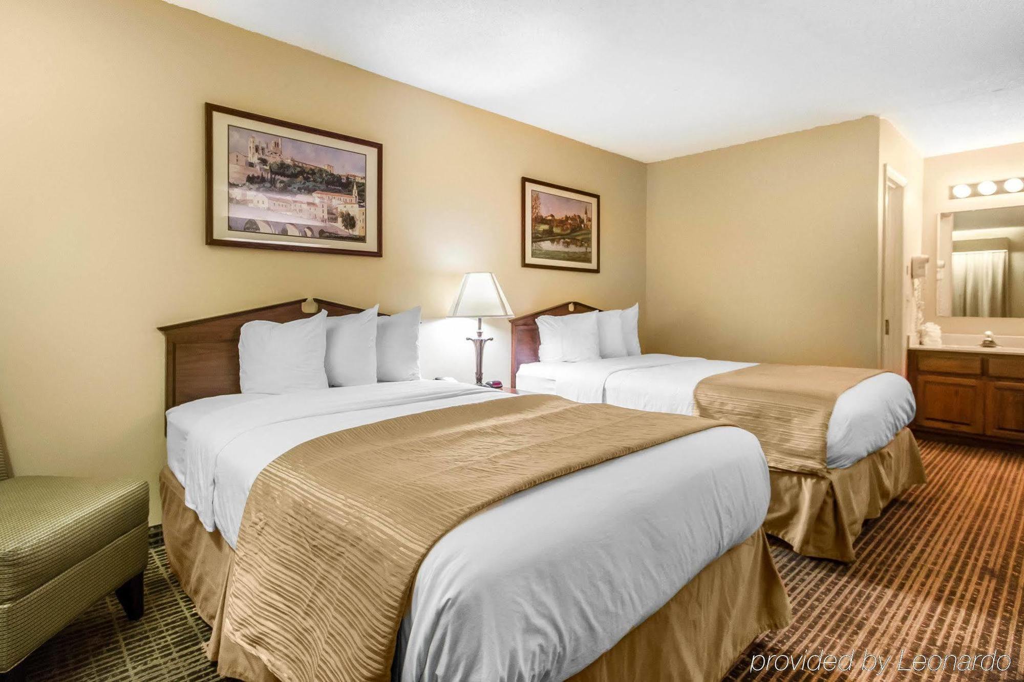 Baymont By Wyndham Selma Hotel Exterior foto